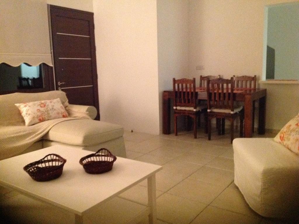 Ta Spitakia Tis Theodosias Apartment กาโลปานาโยติส ห้อง รูปภาพ